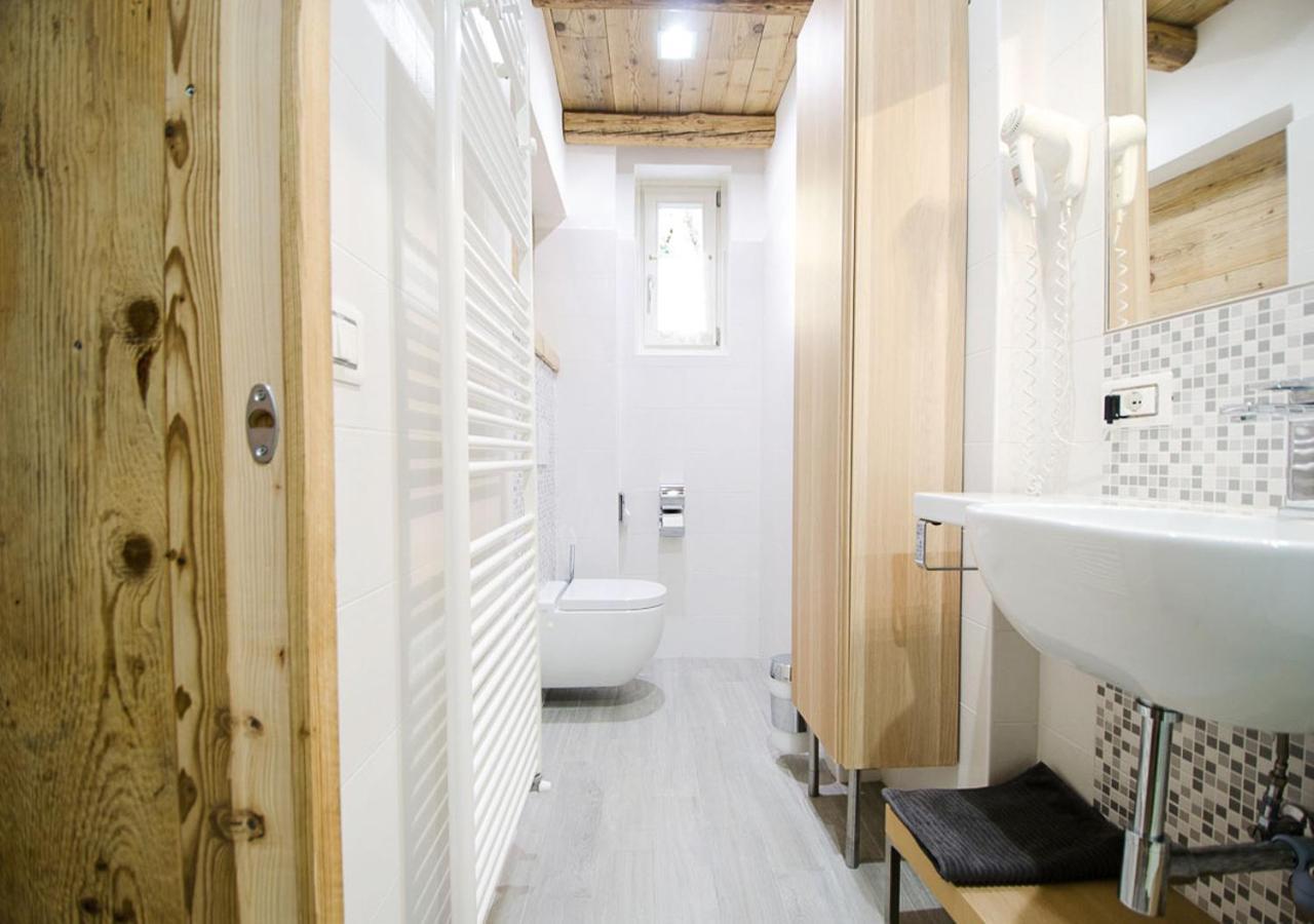 Casa Tosca - Holiday Home Torbole Sul Garda Екстериор снимка