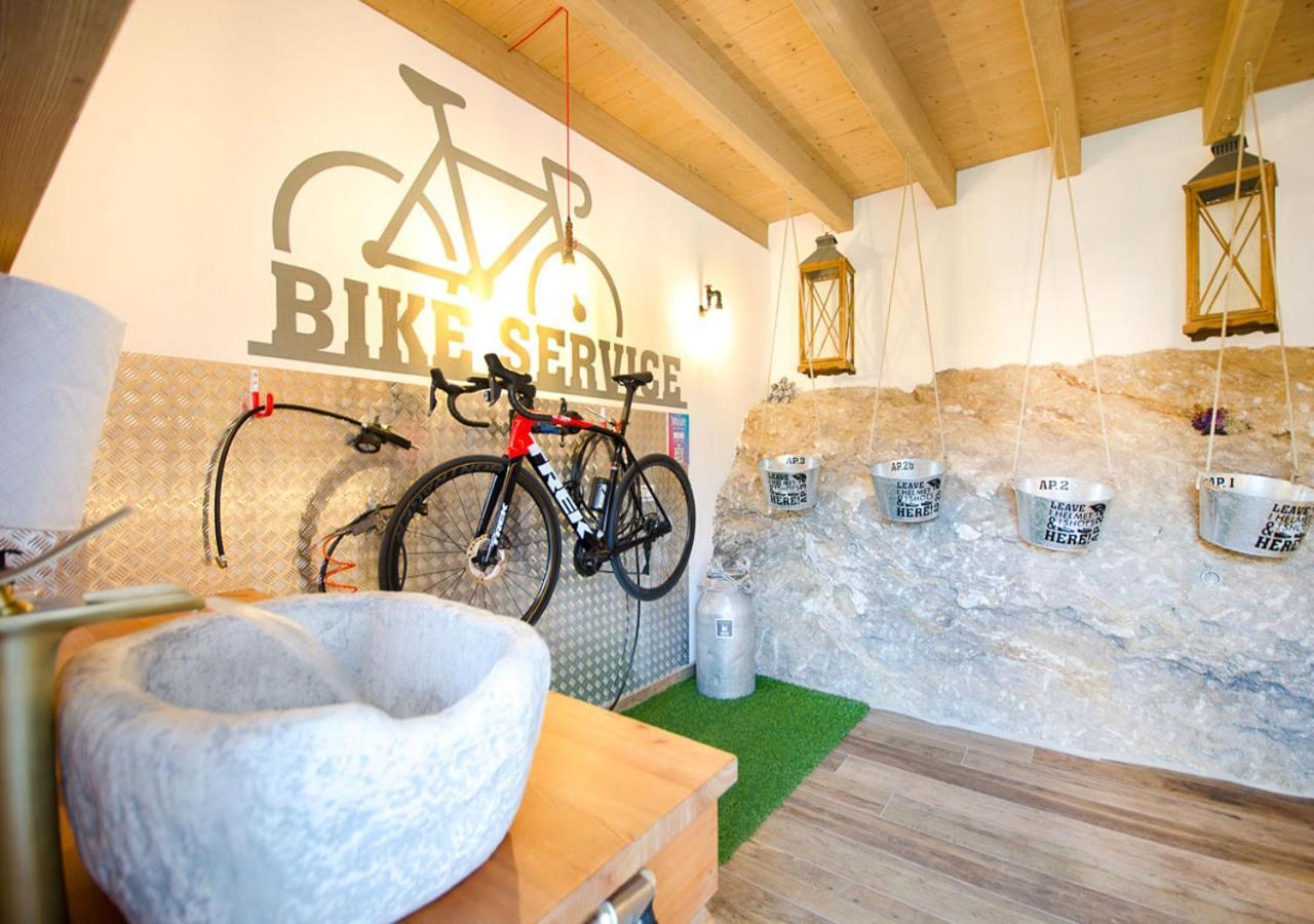 Casa Tosca - Holiday Home Torbole Sul Garda Екстериор снимка