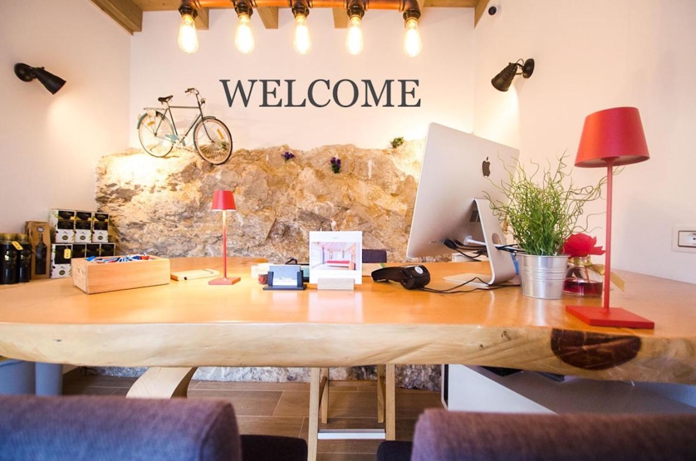 Casa Tosca - Holiday Home Torbole Sul Garda Екстериор снимка