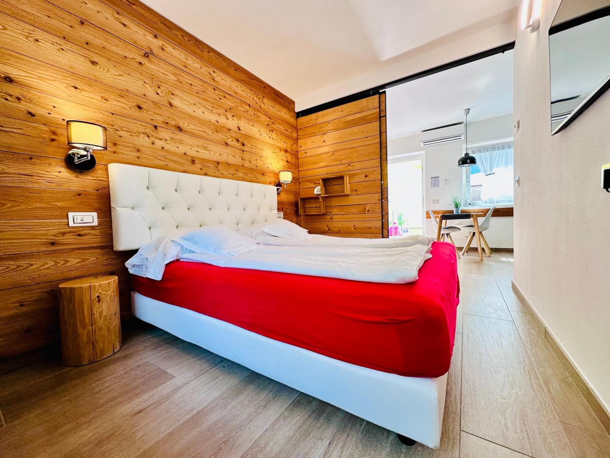 Casa Tosca - Holiday Home Torbole Sul Garda Екстериор снимка