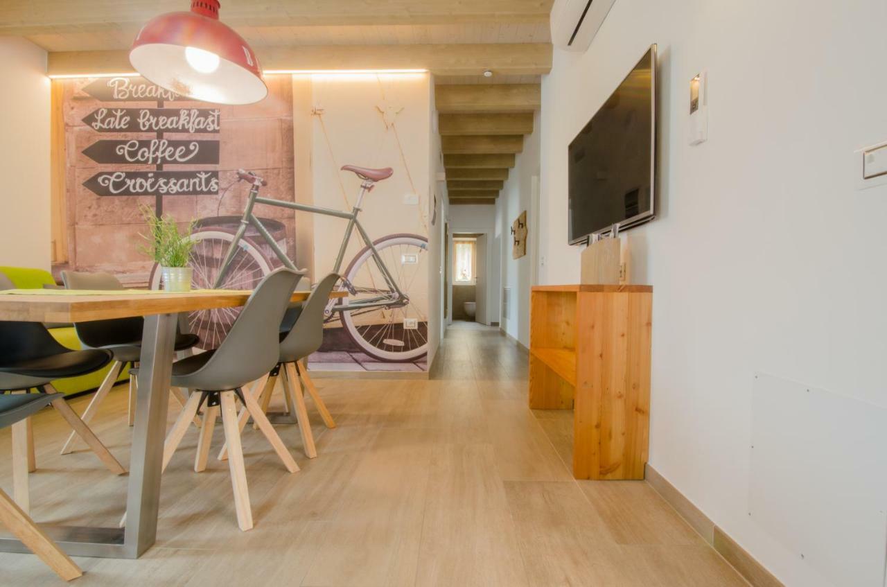 Casa Tosca - Holiday Home Torbole Sul Garda Екстериор снимка