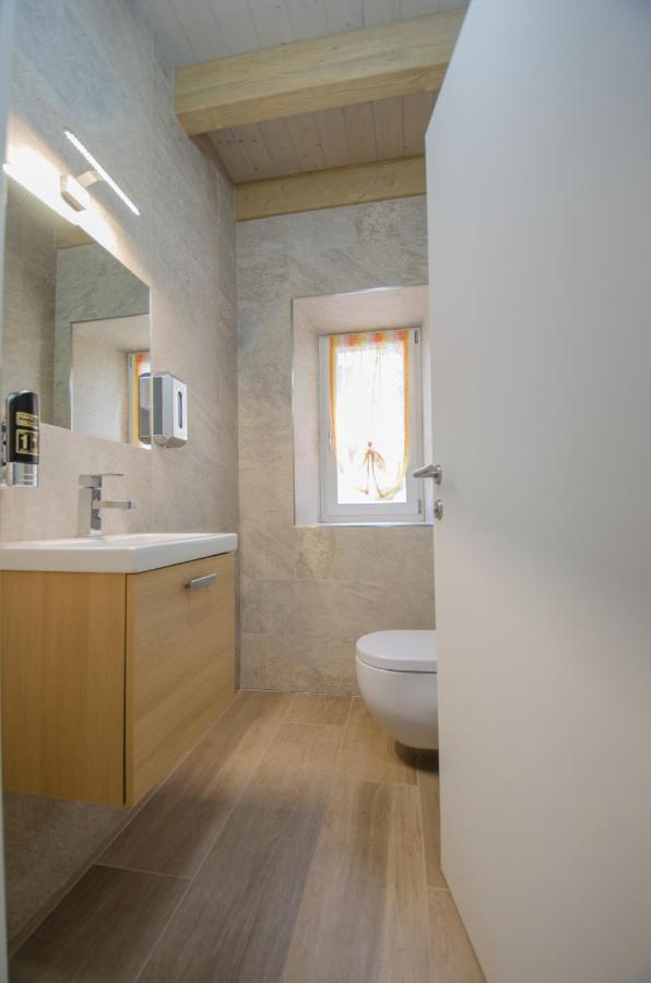 Casa Tosca - Holiday Home Torbole Sul Garda Екстериор снимка